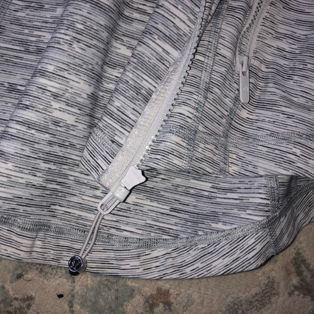 Lululemon Define Jacket - Picture 7 of 9
